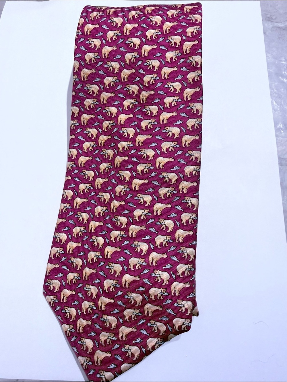 Vineyard Vines Silk Tie Mens Pink Polar Bear Fish Novelty Silk Necktie